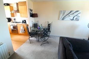 Lounge/Diner- click for photo gallery